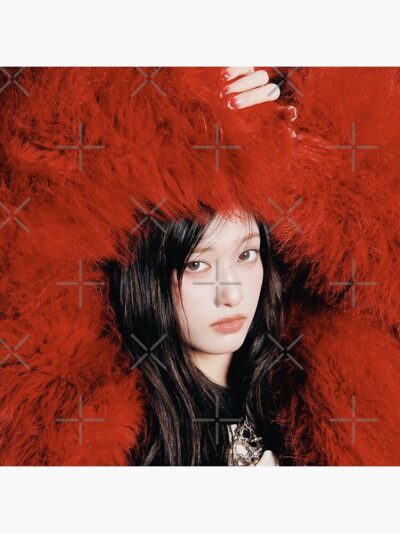 Alternative view of Ive Leeseo Bang Bang Throw Pillow