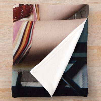 Alternative view of Best Ive Wonyoung Bang Bang Throw Blanket