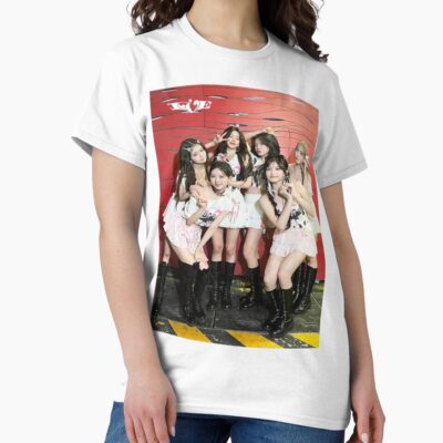 Alternative view of Ive Yujin Rei Leeseo Liz Wonyoung Gaeul Ive Accendio Heya Ive Mine T-shirt